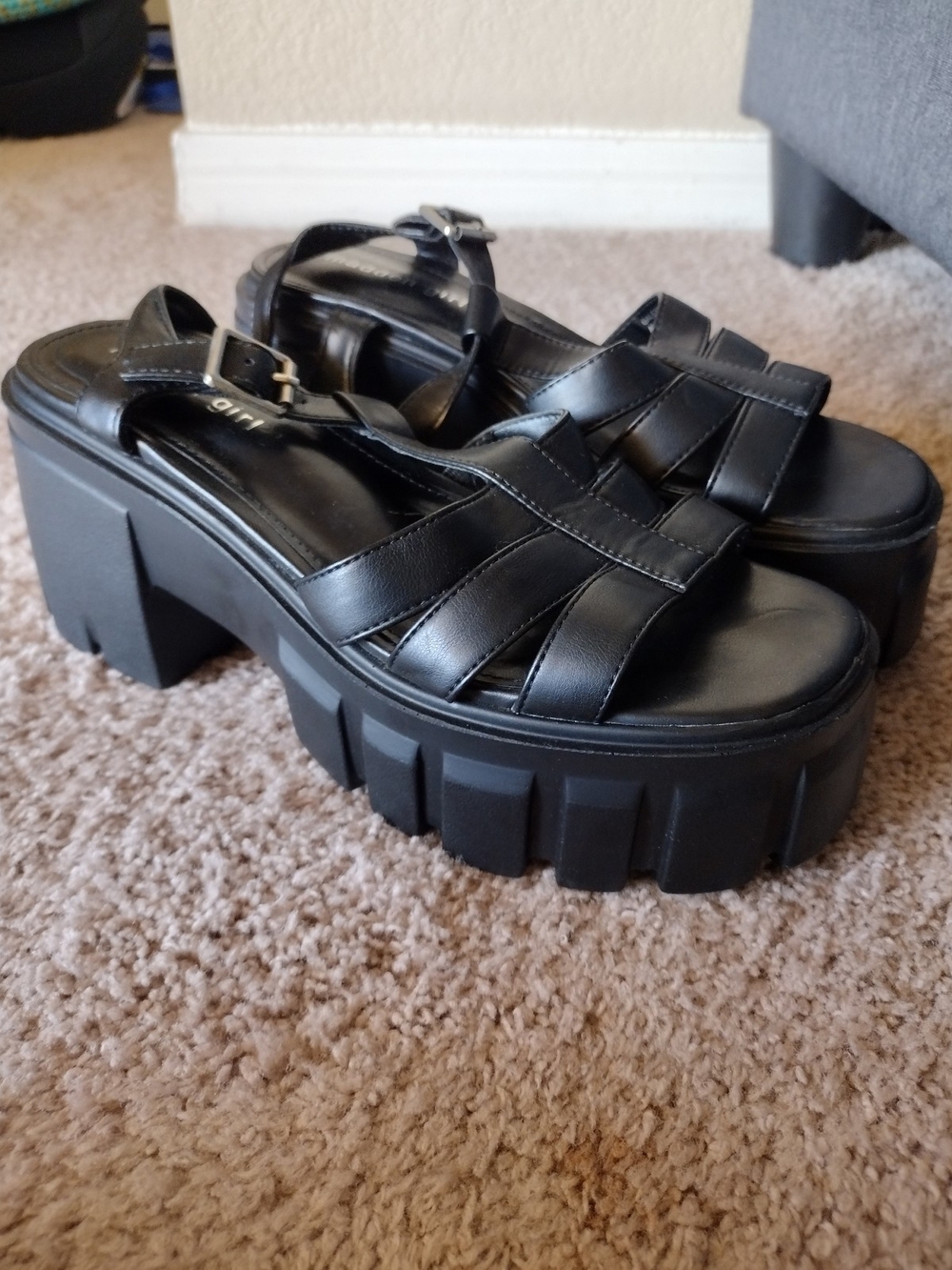 Madden Girl Galexia Strappy Platform Fisherman Sandals